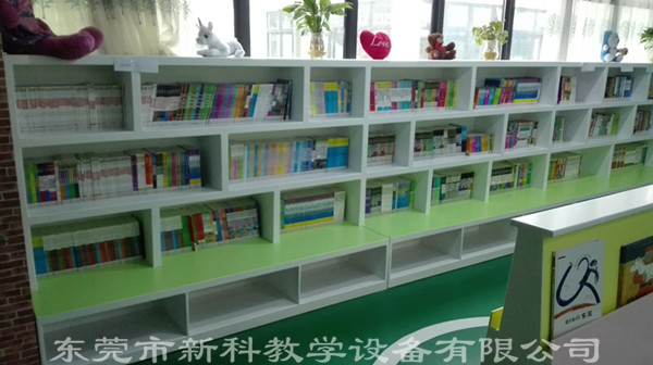 <a href='http://m.wj8vip.cn/chanpin/110-1.html' target='1' style='font-size:18px; font-weight:bold; color:#000000;'>圖書閱覽室</a>4