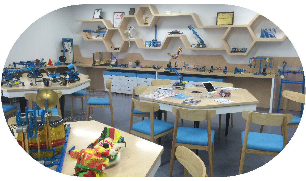 <a href='http://m.wj8vip.cn' target='1' style='font-size:14px; font-weight:bold; color:#0080ff;'>創(chuàng)客實(shí)驗(yàn)室</a>展示區(qū)