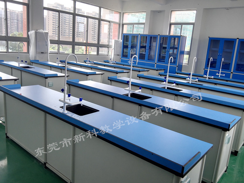 <a href='http://m.wj8vip.cn/chanpin/53-1.html' target='1' style='font-size:18px; font-weight:bold; color:#000000;'>科學(xué)實(shí)驗(yàn)室</a>廠家