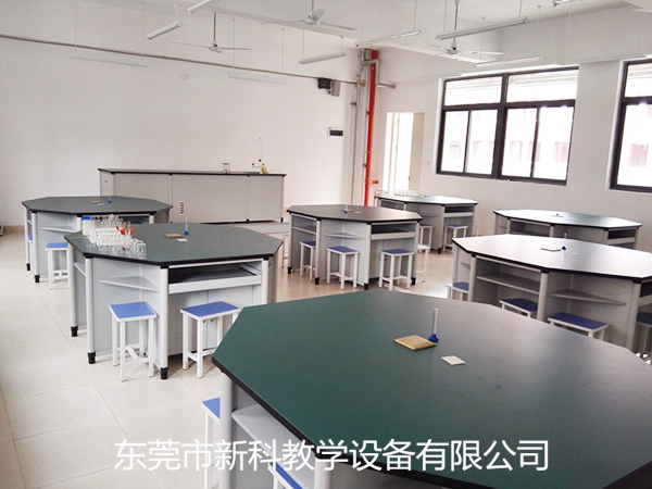 <a href='http://m.wj8vip.cn/' target='1' style='font-size:14px; font-weight:bold; color:#0080ff;'>物理實驗室</a>設備